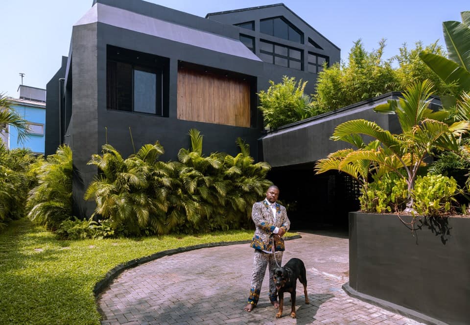 Yagazie Emezi Brings You Inside Kehinde Wiley’s Lagos Home